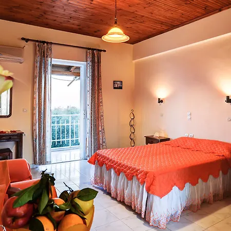 Artemis Hotel Amoudi