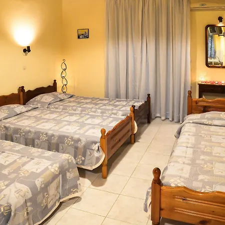 Artemis Hotel 2*