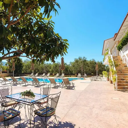 Artemis Hotel Amoudi