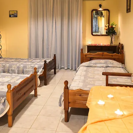 Artemis Hotel